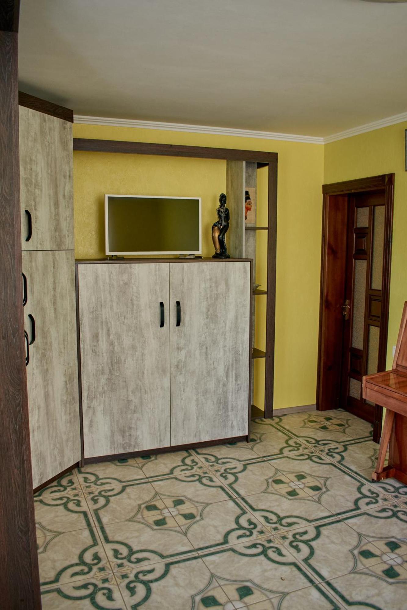Vacation Home Lubov Kamenets-Podolsk Eksteriør bilde